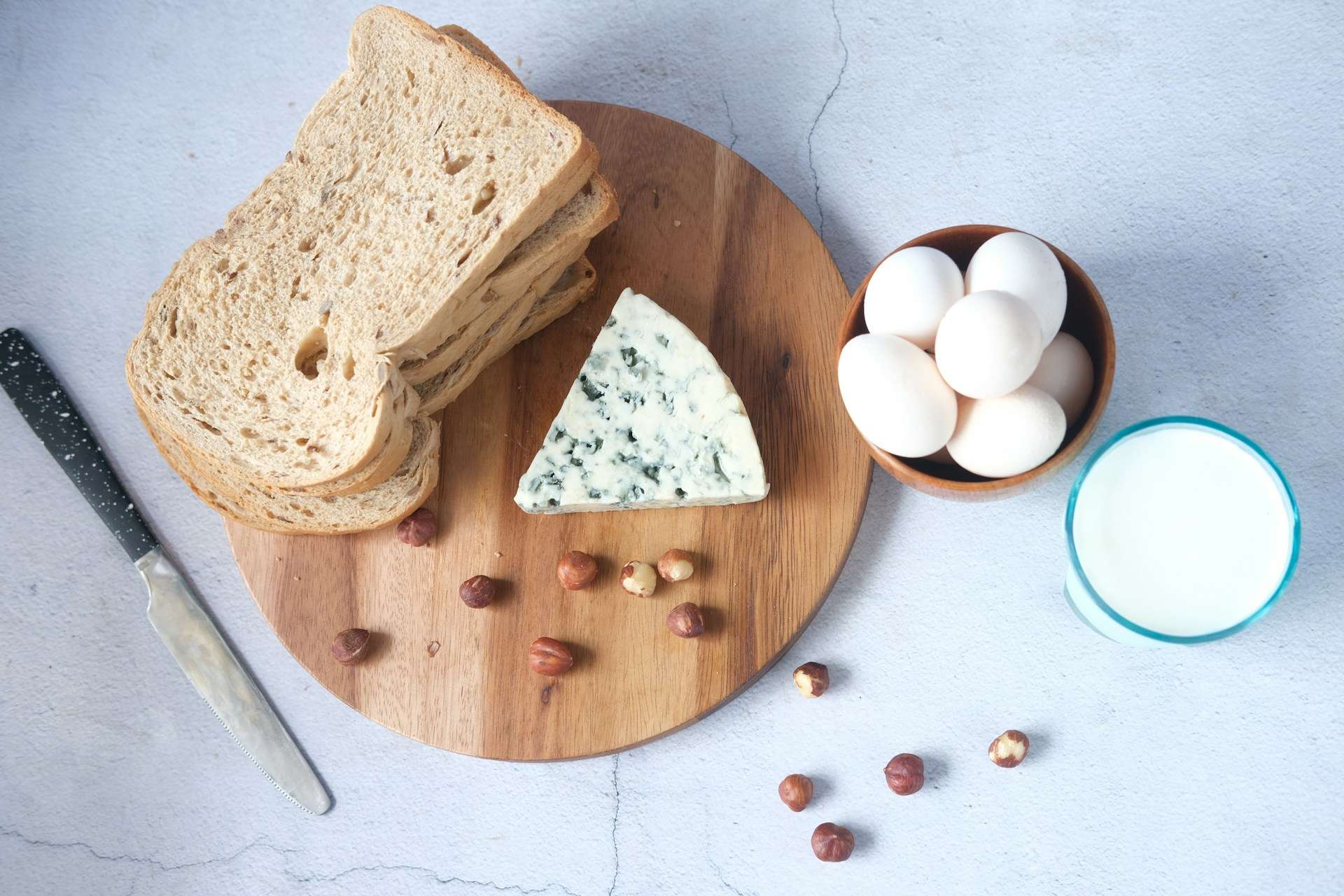 White paper titled “Dairy and Dental Health” outlining evidence linking milk, cheese and yoghurt to improved oral health outcomes in Australia.